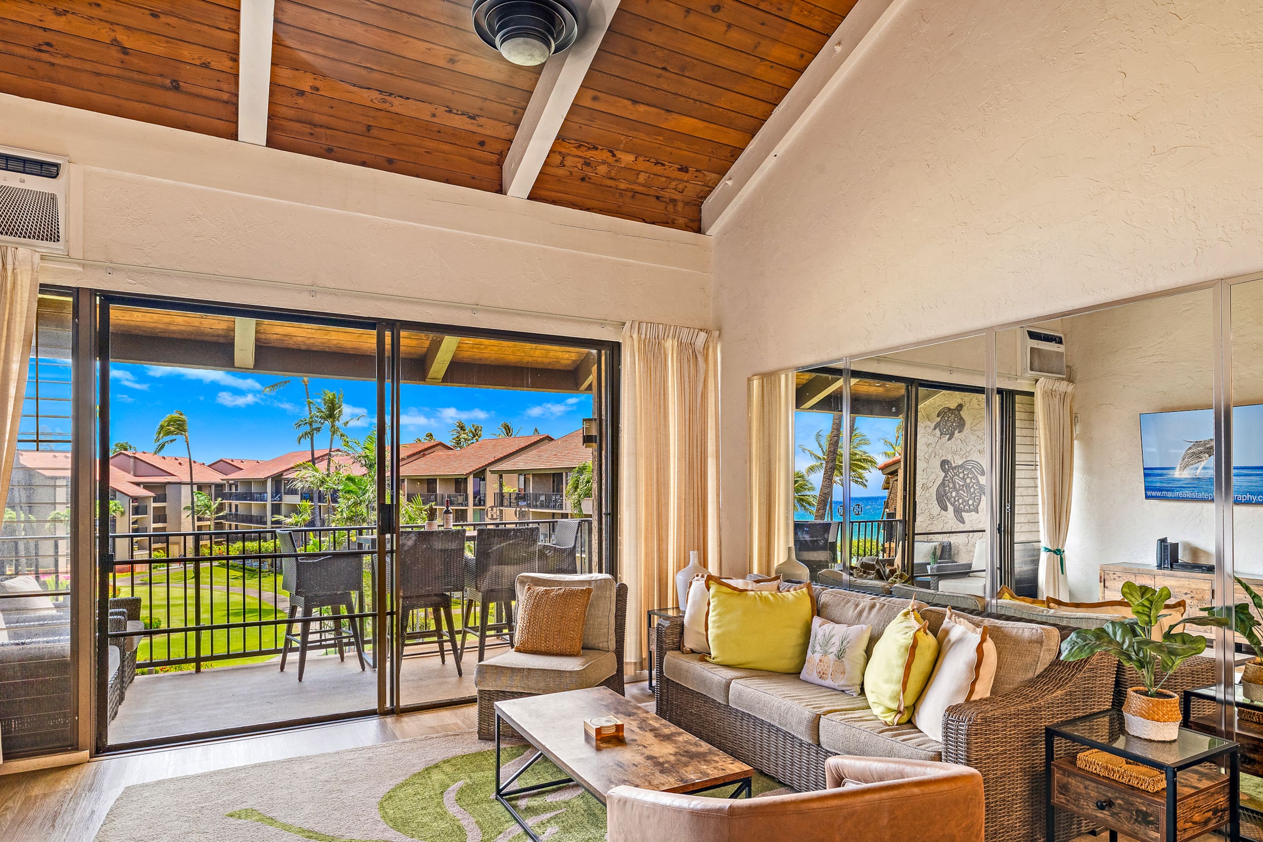 Condo in Lahaina · ★4.73 · 3 bedrooms · 4 beds · 3 baths - Image 2