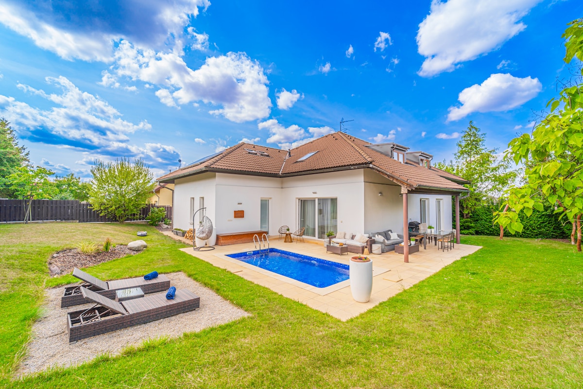 Prague House Vacation Rentals - Czechia | Airbnb - Luxury Prague Vacation Rentals