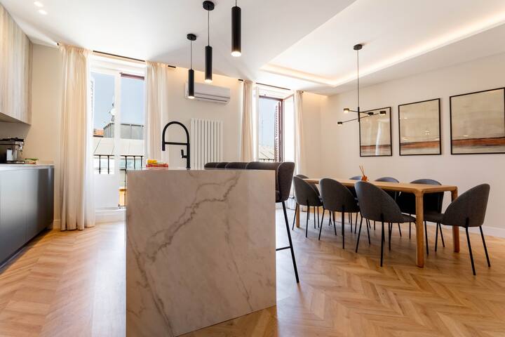 NEW. Luxury flat in Puerta del Sol 4 bedrs/4 baths gallery image 5