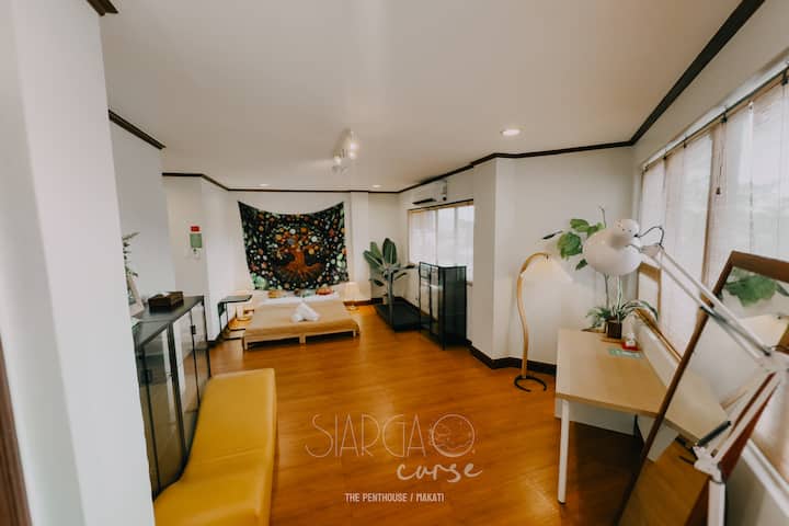 General Luna е най - важният район на Сиаргао, известен с оживената си сцена за хранене и развлечения. Това е и вдъхновението зад името на тази просторна спалня, която е с площ над 40 квадратни метра (включително самостоятелната баня).