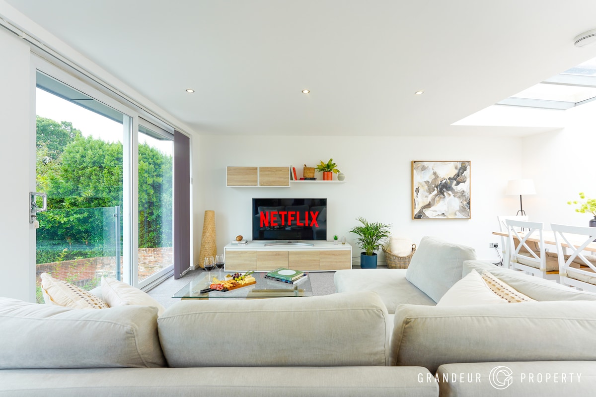 Successful Airbnb property: Close to the New Forest & Southampton with parking in Chilworth