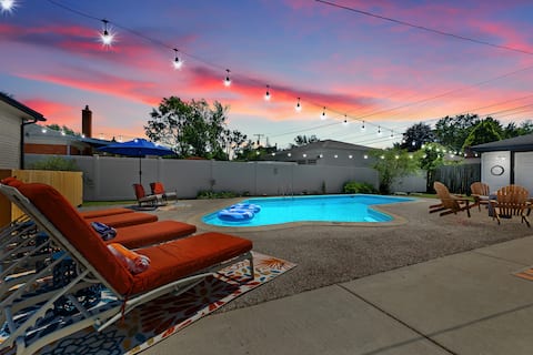 Seasonal Heated Pool|Firepit|Walk to Parks + Eats