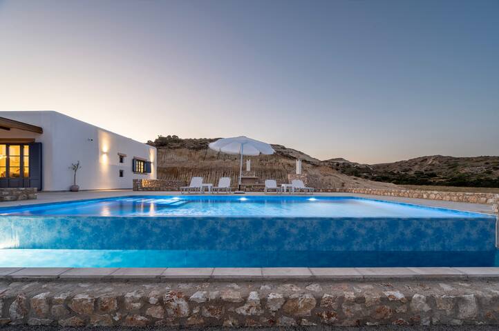 Majestic Private Pool Villa gallery image 4