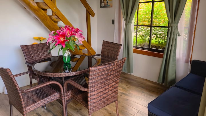 Peaceful Wooden Cabin W/ Terrace & Nature Views - Costa Rica