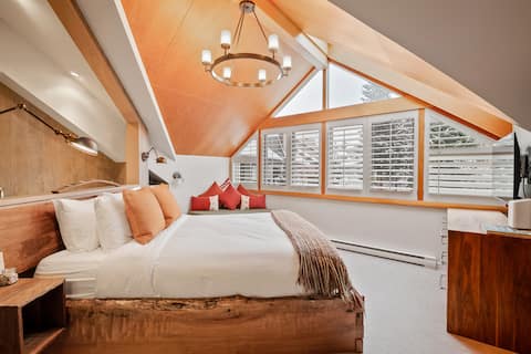 The Nest | Largest Place in Village | Free Parking