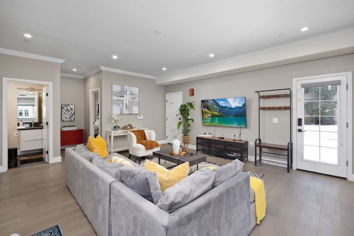 Designer 4B3B Home｜Prime Location in Pasadena