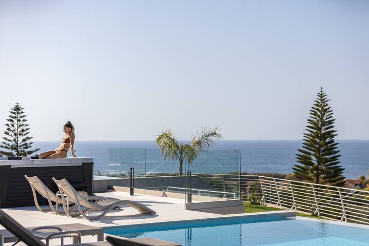 Modern Leisure with Daily Housekeeping & Sea Views gallery image 2