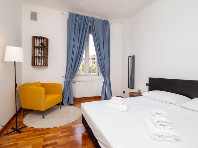 Keys Of Italy – XXV Aprile 9 / Dazzling 2 Room Apt gallery image 2