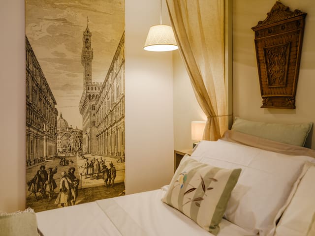 Leone Suite 3 double beds, 2 bedrooms, 2 bathrooms