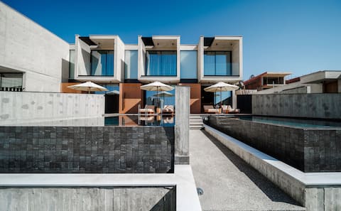 Stylish Townhouse with stunning sea view and pool