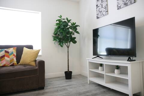 Top performing Airbnb: MT05 Nicest 1 bedroom APT in Midtown Miami in Magnolia Park