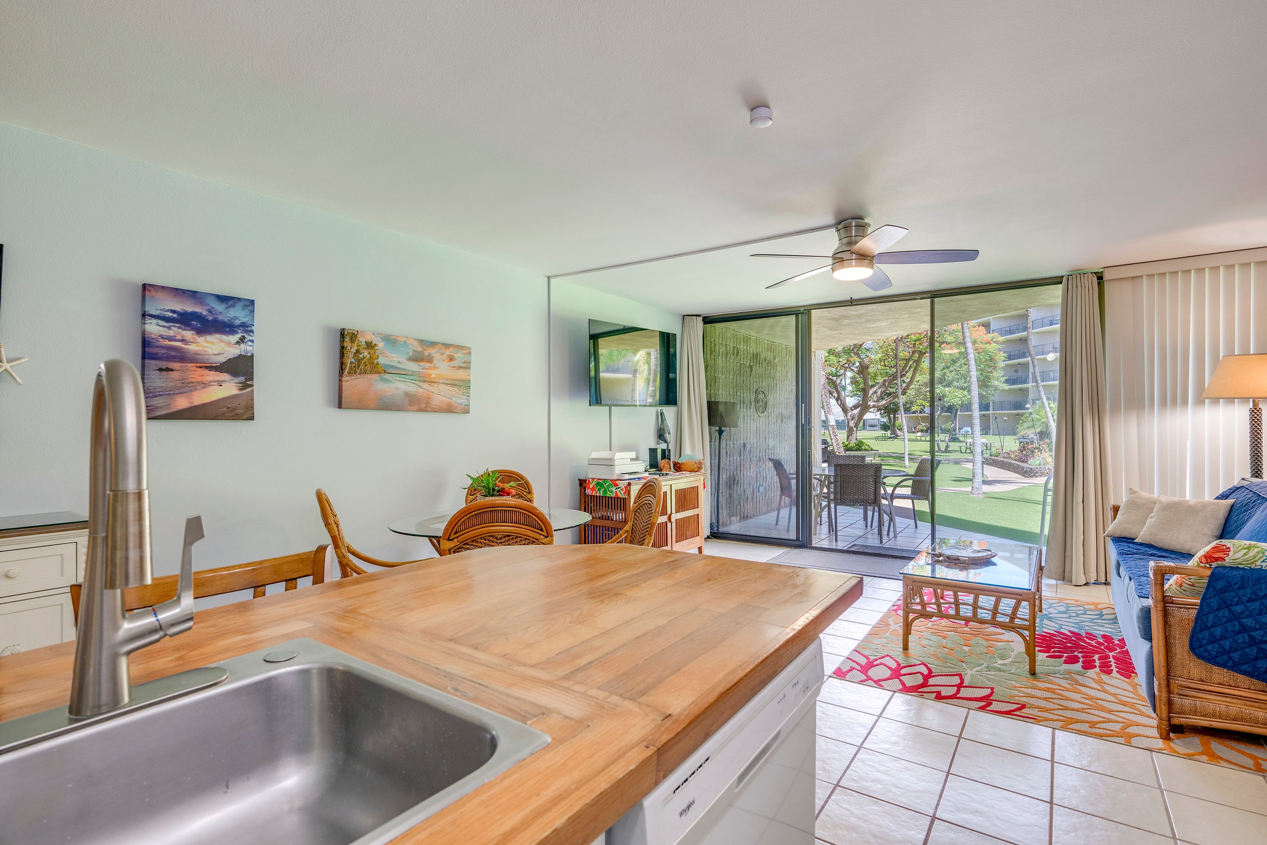 Oceanfront Condo in Maui Sunset Resort with Pool - Image 3