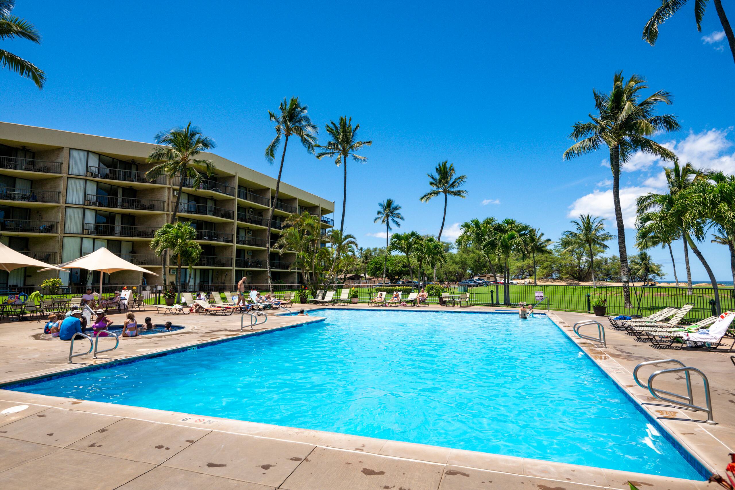Oceanfront Condo in Maui Sunset Resort with Pool - Image 13