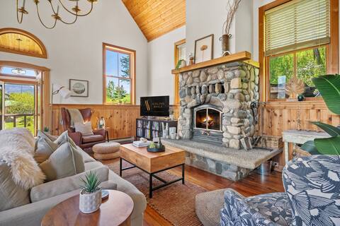 Smith's Church House | 1903 | Fireplace | Iconic