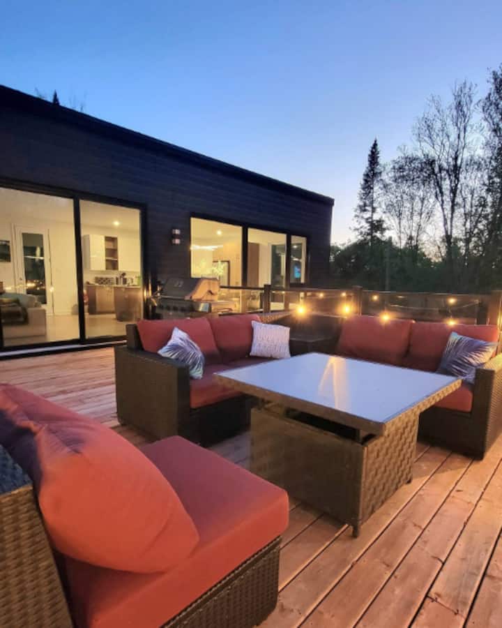 Chalet Montana - 4bdr Modern  Retreat With Hot Tub - Laurentides