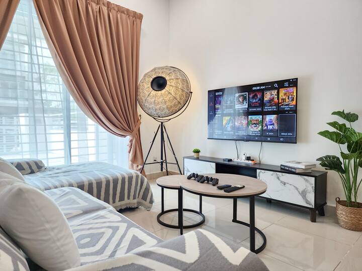 Rawang Home Near Aeon|15 Pax|wifi|game|smart Tv - Selangor