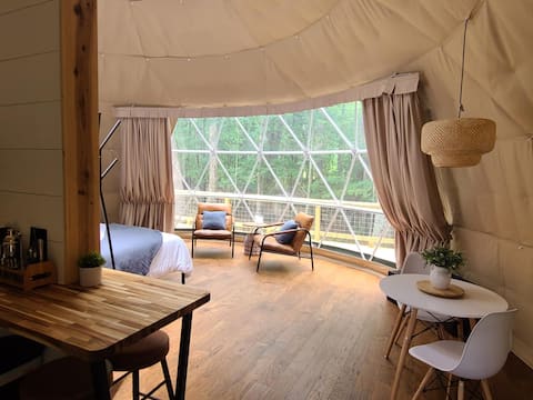Luxury Glamping Dome+hot tub +a/c+heat "Bluestone"