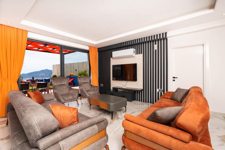 Villa Onbaşı, Jakuzili, Havuzlu, Bahçeli,4 Kişilik - Turkey