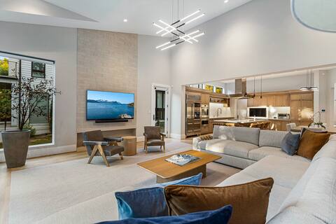 Modern Luxury in the Heart of McLean