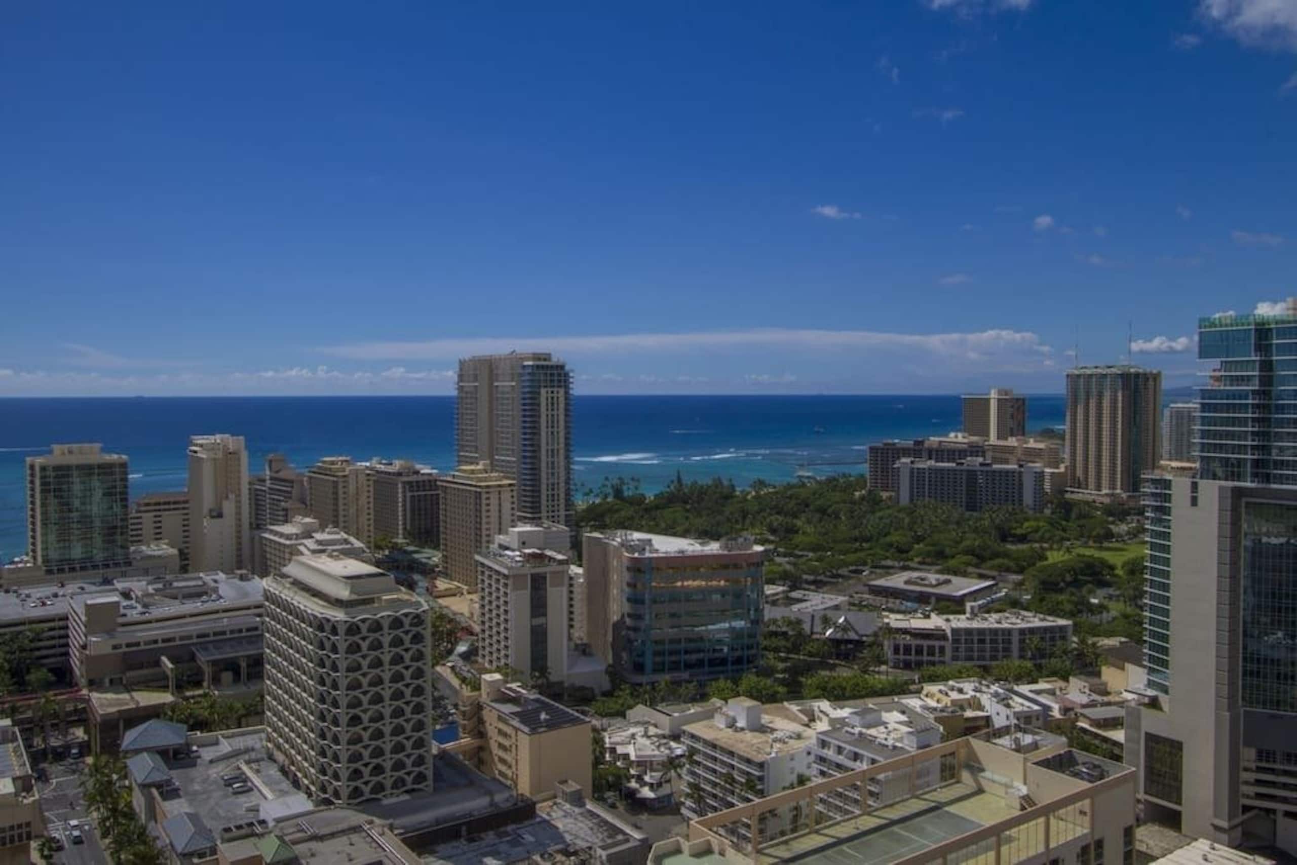 Waikiki District - Penthouse! - Image 14