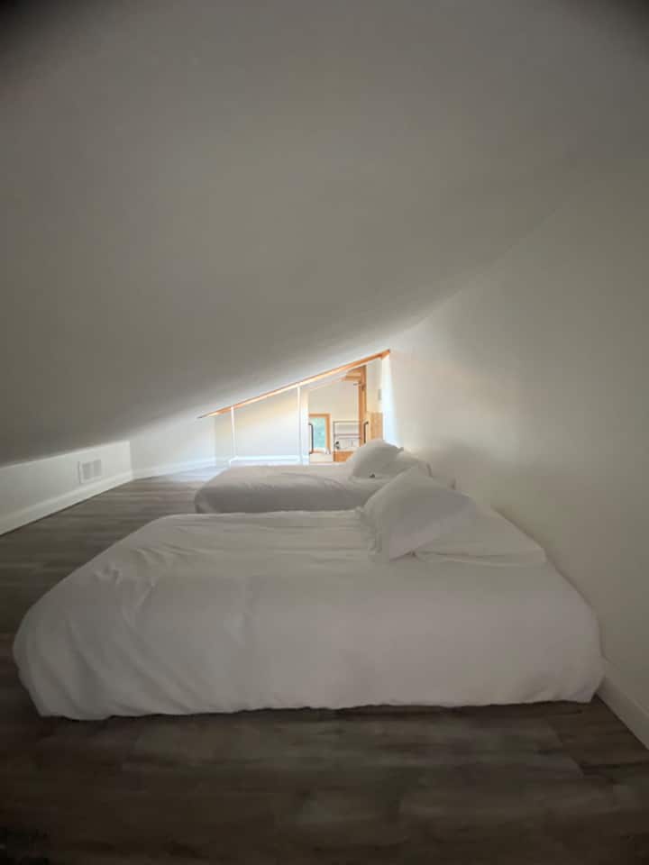 საძინებელი 4