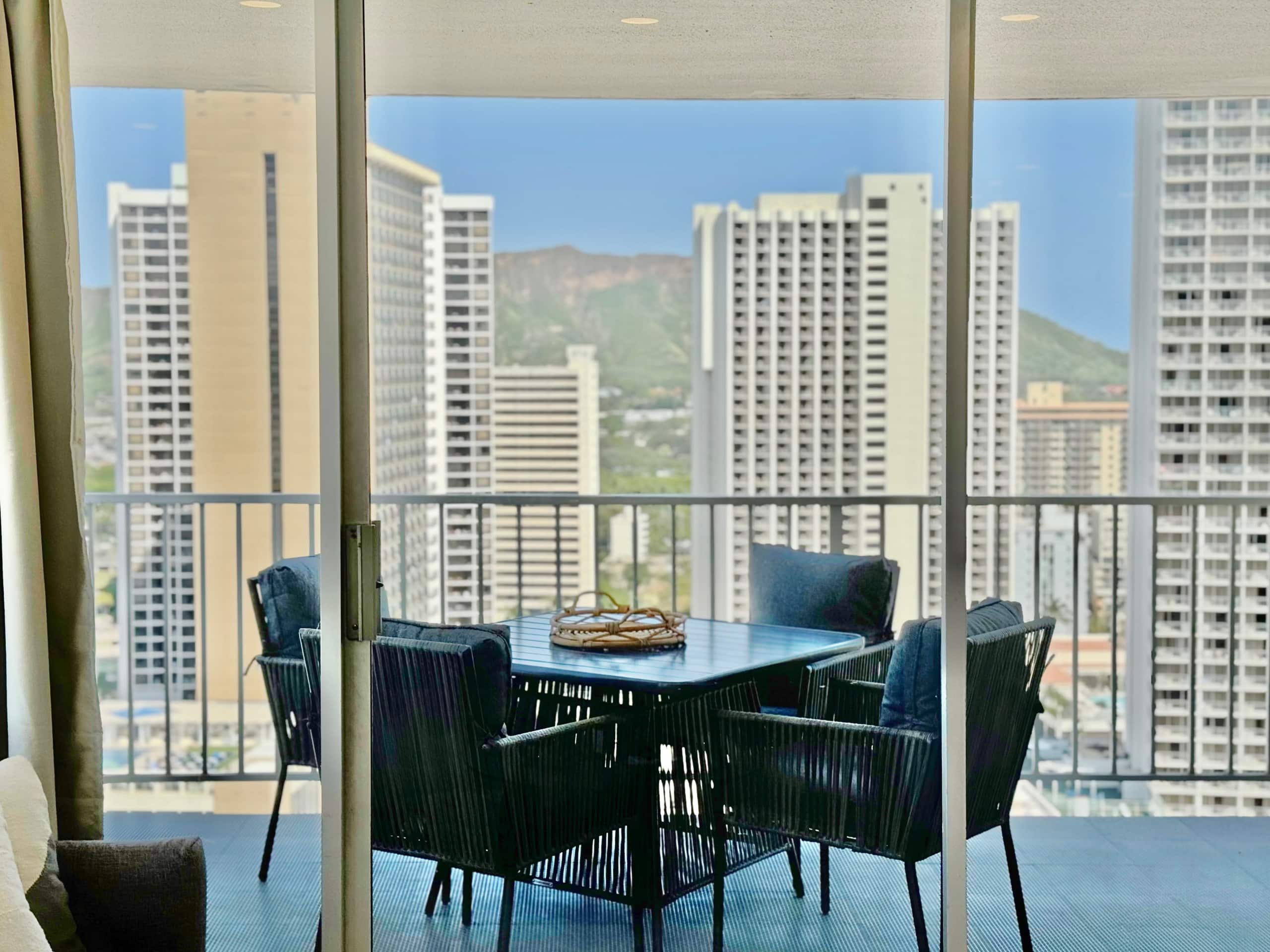 28F-Upscale Ocean View 1BR-3min Walk to Beach! - Image 4