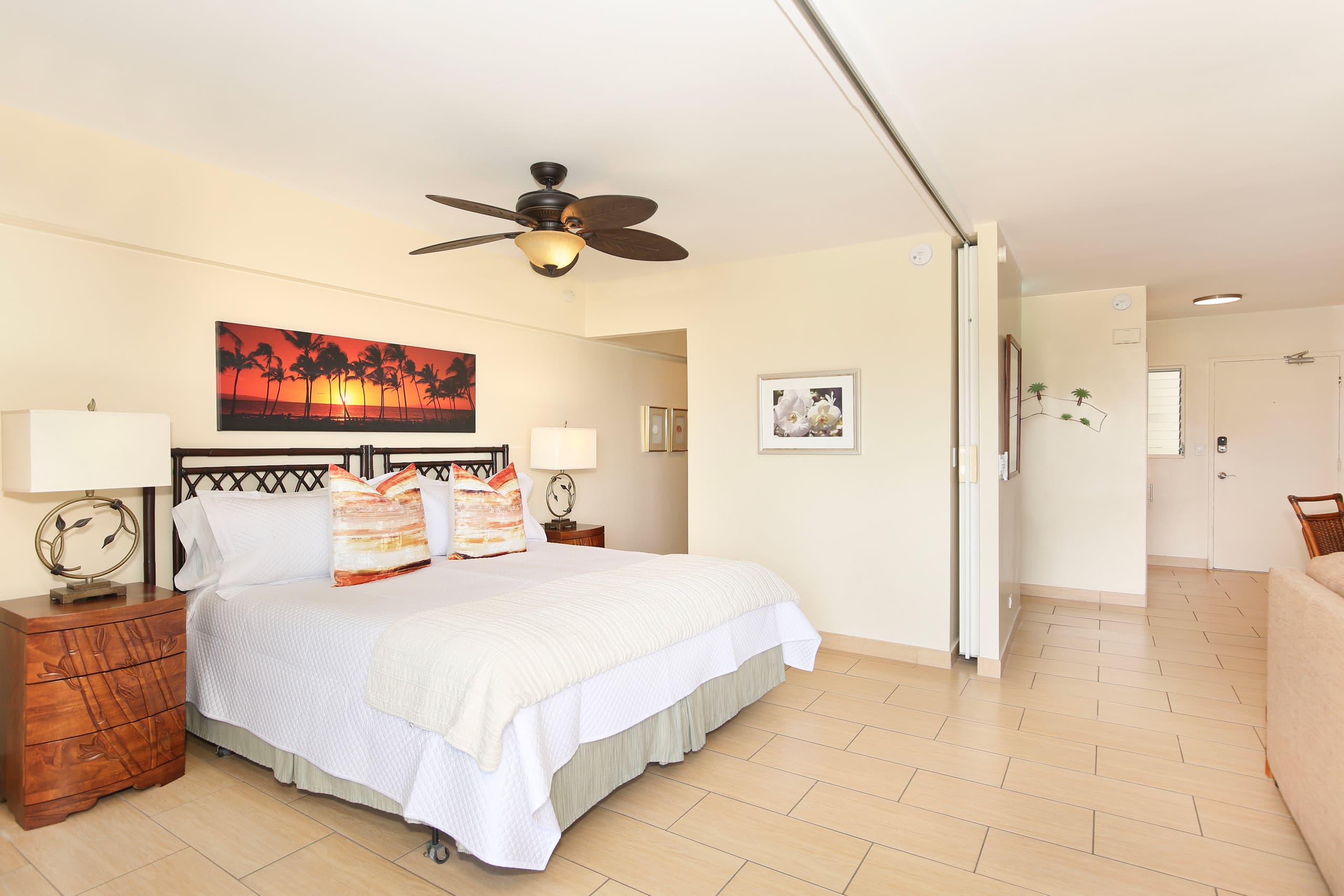 Condo in Honolulu · ★5.0 · 1 bedroom · 2 beds · 1 private bath - Image 15