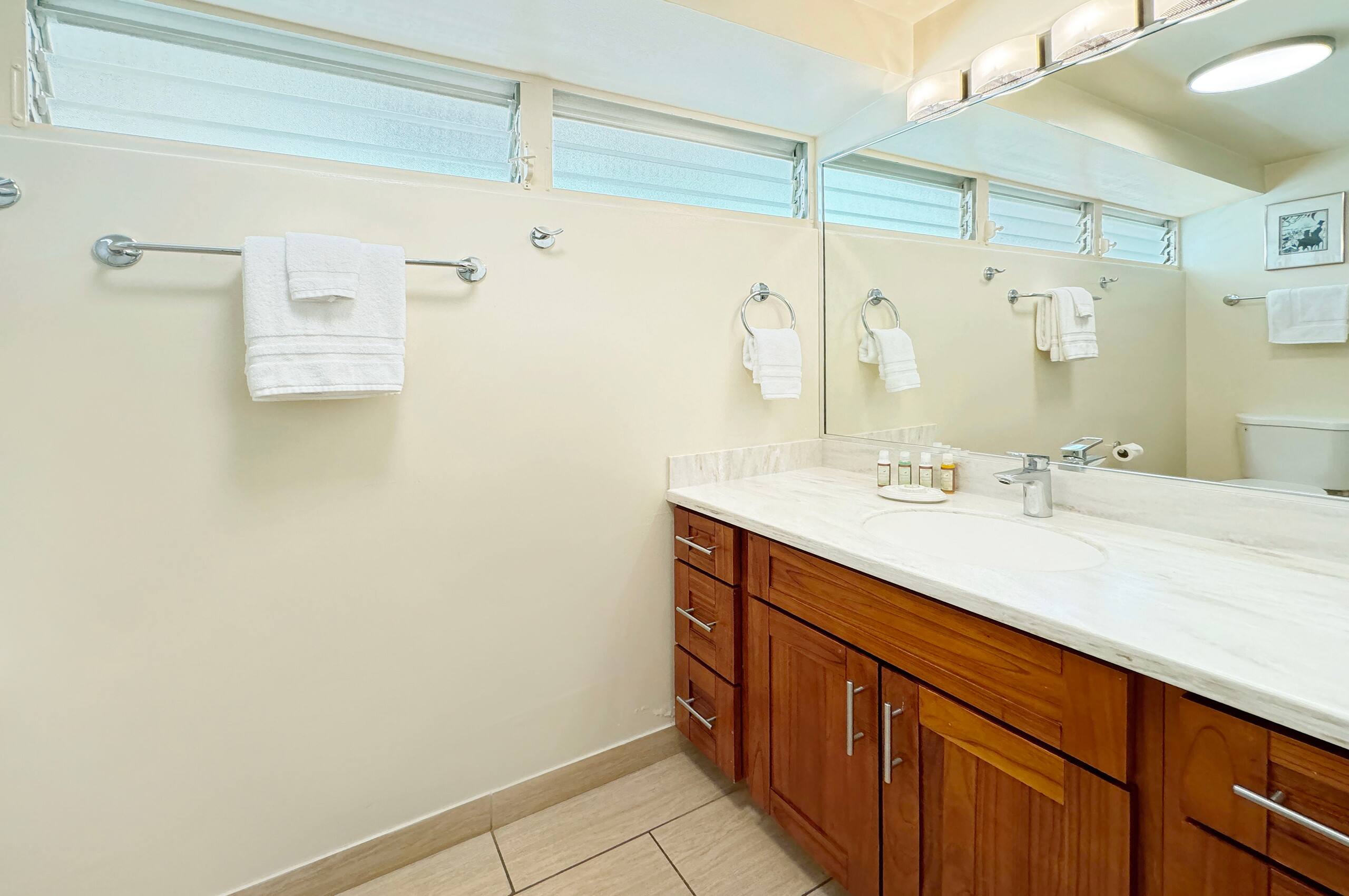 Condo in Honolulu · ★5.0 · 1 bedroom · 2 beds · 1 private bath - Image 19