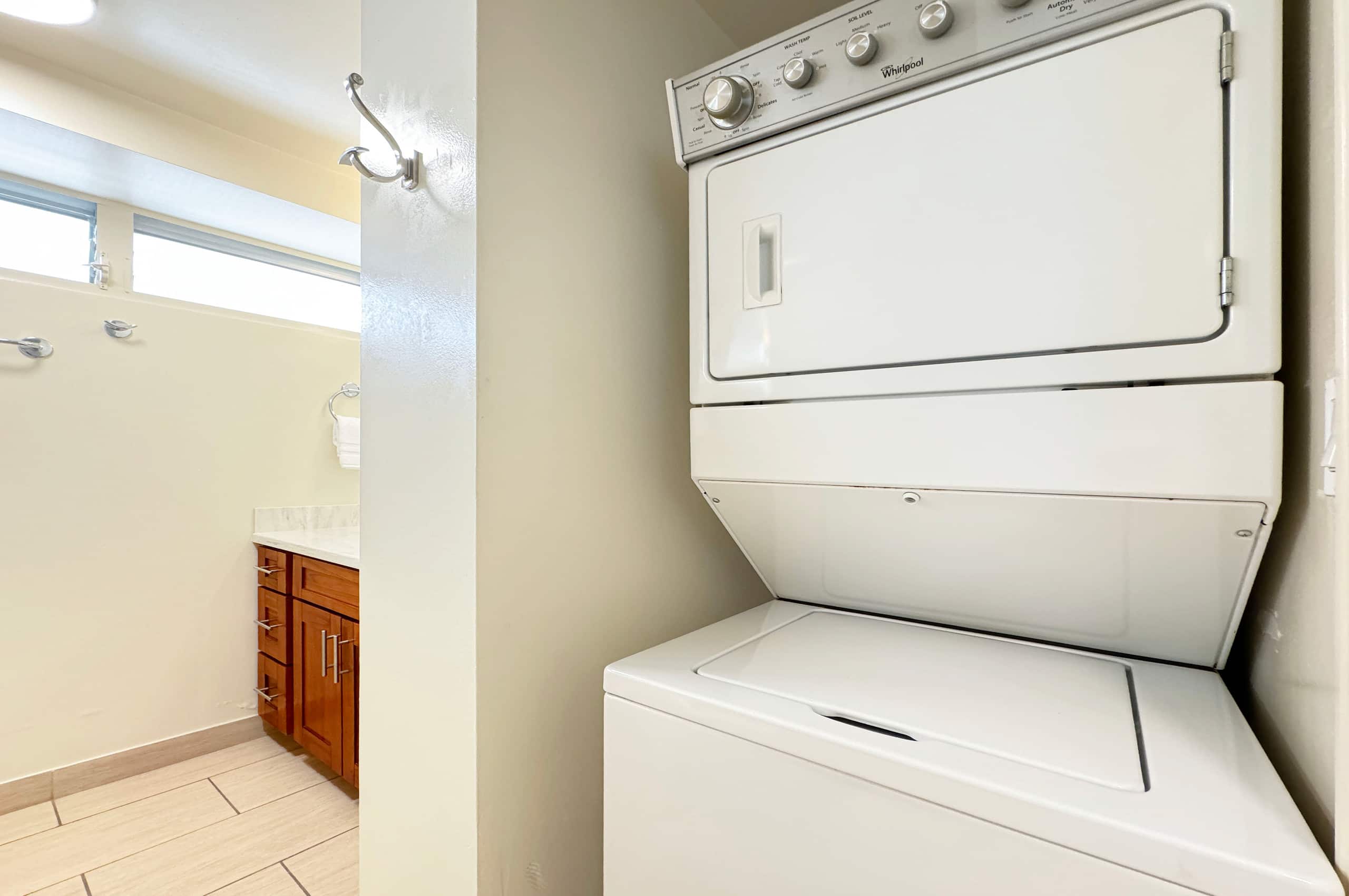 Condo in Honolulu · ★5.0 · 1 bedroom · 2 beds · 1 private bath - Image 29
