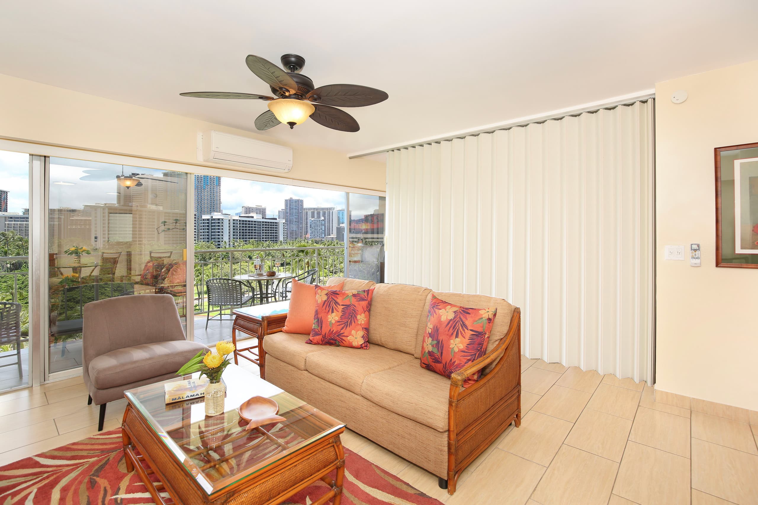 Condo in Honolulu · ★5.0 · 1 bedroom · 2 beds · 1 private bath - Image 7