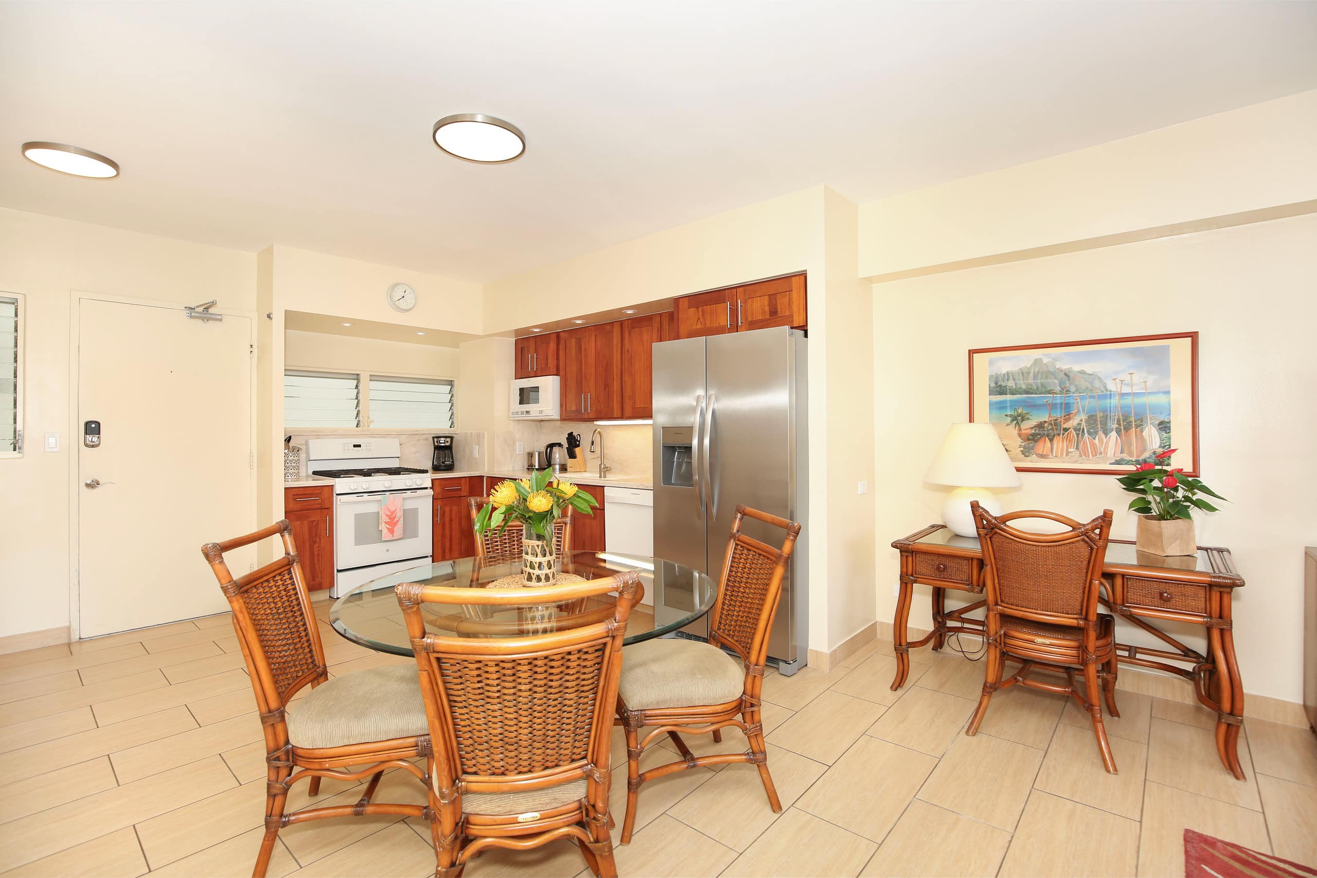 Condo in Honolulu · ★5.0 · 1 bedroom · 2 beds · 1 private bath - Image 13