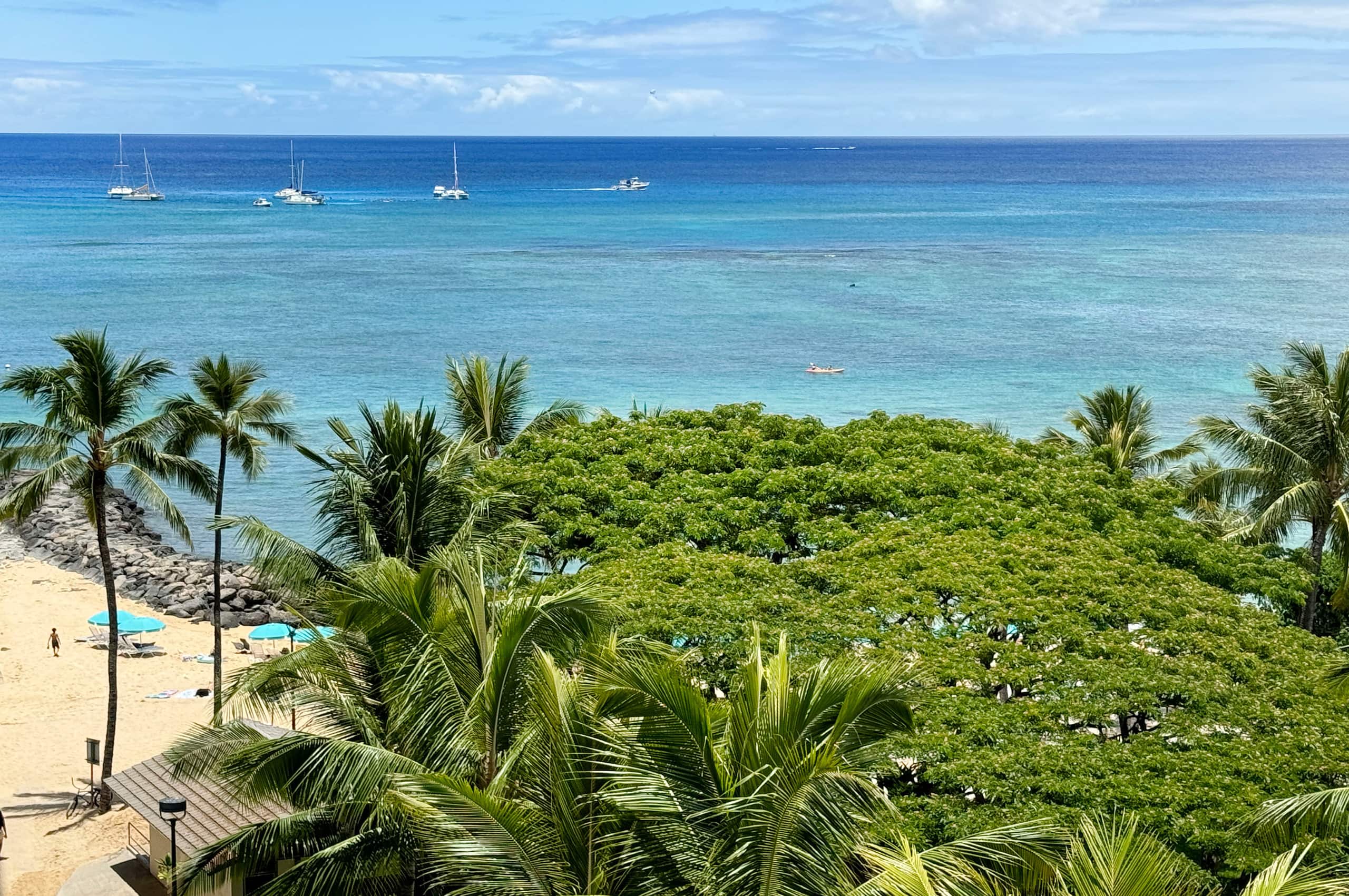 Condo in Honolulu · ★5.0 · 1 bedroom · 2 beds · 1 private bath - Image 22