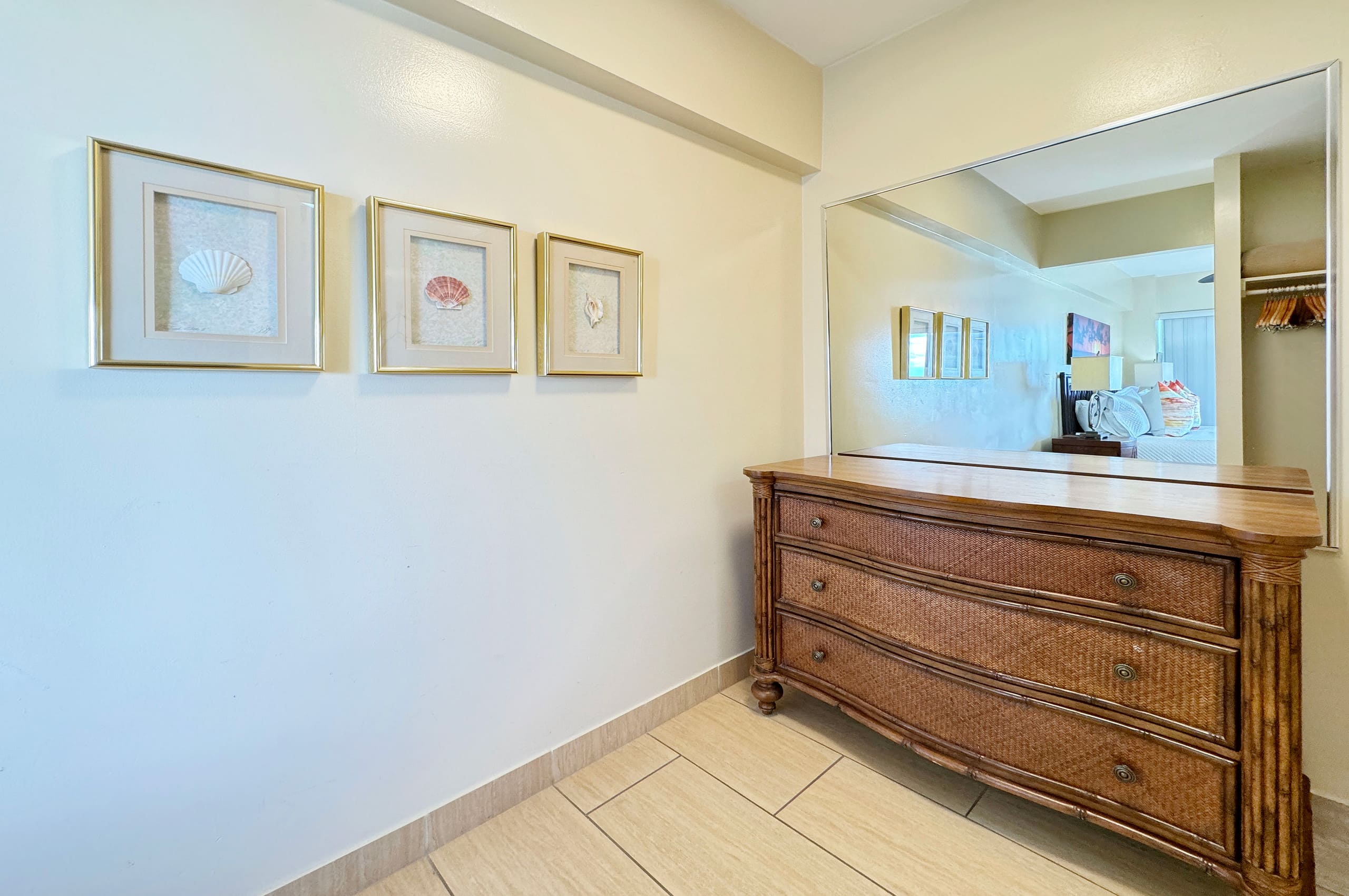 Condo in Honolulu · ★5.0 · 1 bedroom · 2 beds · 1 private bath - Image 20