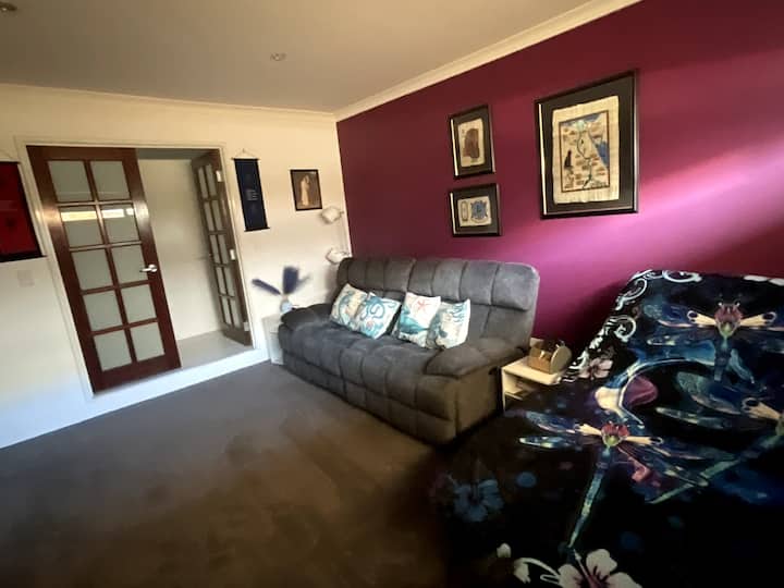 Travellers Retreat Double - Rockingham