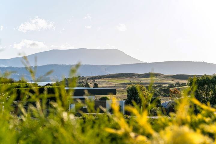 Eclipsed Escape, Opossum Bay gallery image 2