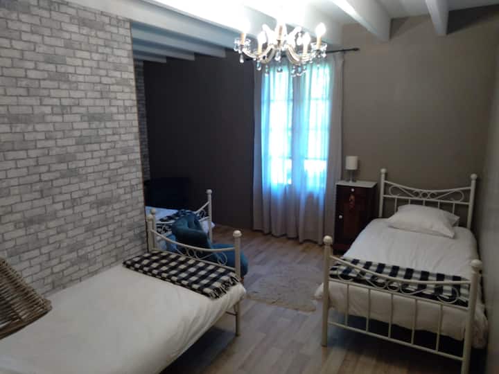 غرفة النوم 2