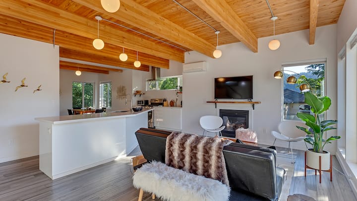 Monthly Stay 3bdr | Yard | Pets | Office | King Bd - Portland, OR
