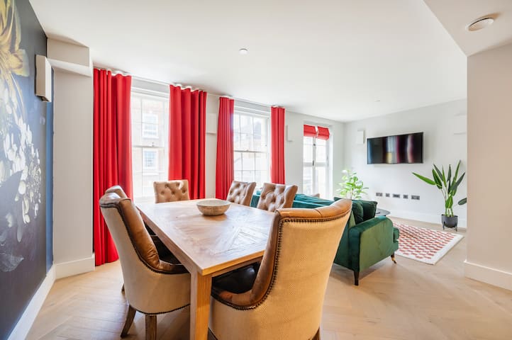 Spitafield’s Best Town house gallery image 4