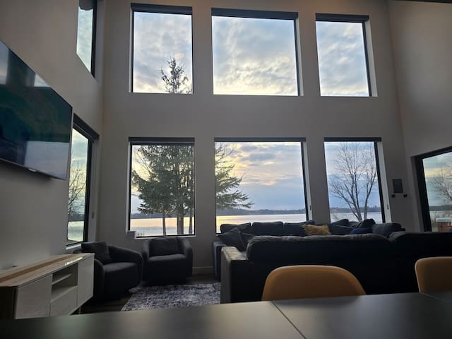 New Lakefront Cabin on Rush Lake