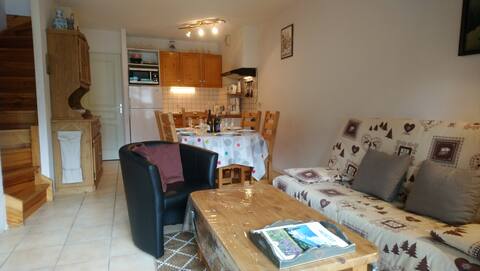 Top Airbnb: Apartment 4/6 PERS stunning views of the mountains à Le Monêtier Les Bains