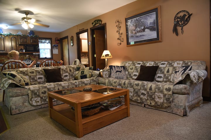 Cozy Cabin In The Western Part Of T - Titusville, PA