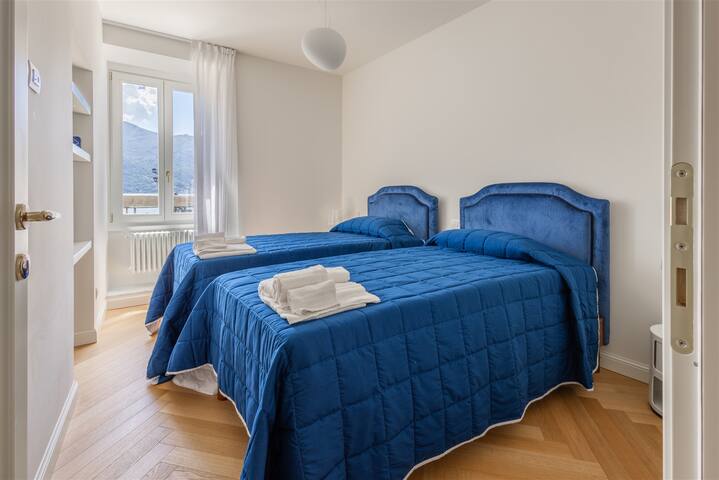 IseoLakeRental – La Terrazza sul Porto gallery image 4