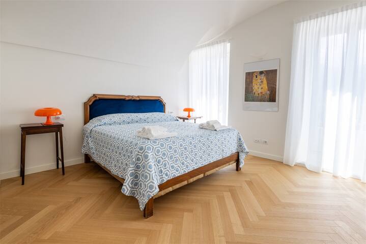 IseoLakeRental – La Terrazza sul Porto gallery image 3