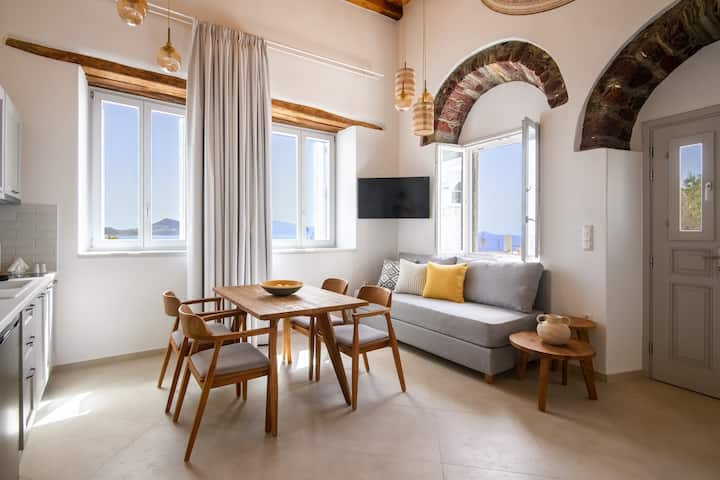Sea View Apartment With Balcony (2-3 People) - Naxos