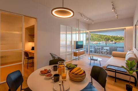 Suite #2 - Luxury Apartments on the Beach