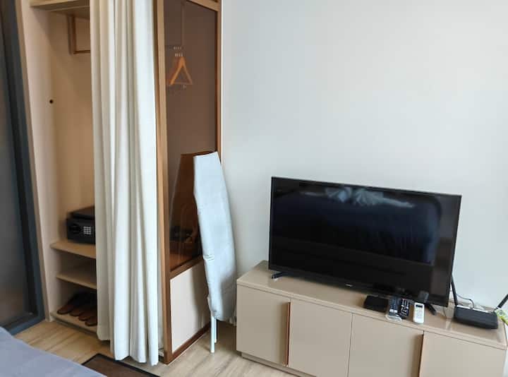 Near Pattaya Beach, 14th Floor, Wifi, Sea View - Pattaya City