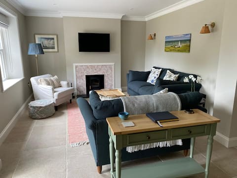 Successful Airbnb property: Cottage by the sea in Ventnor