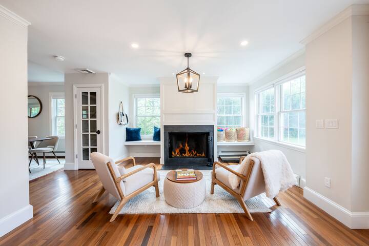 Luxury home on Upscale Indian Ave-Close to Newport gallery image 5