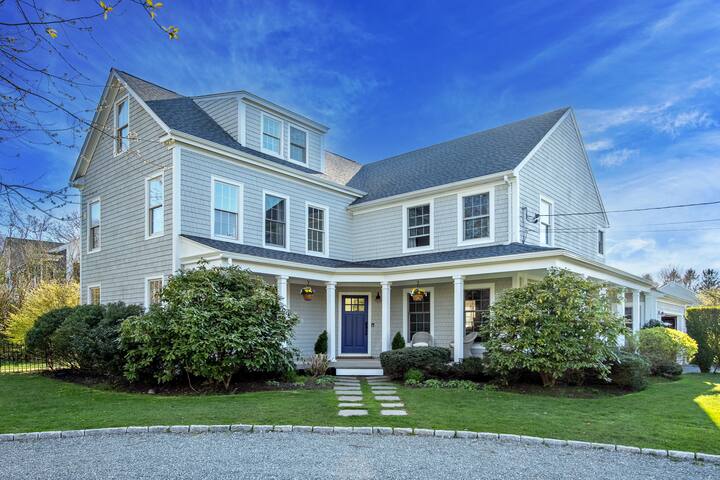 Luxury home on Upscale Indian Ave-Close to Newport gallery image 2