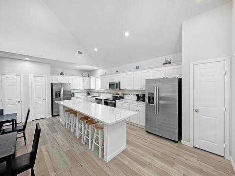 Gorgeous house. Sleeps 24.